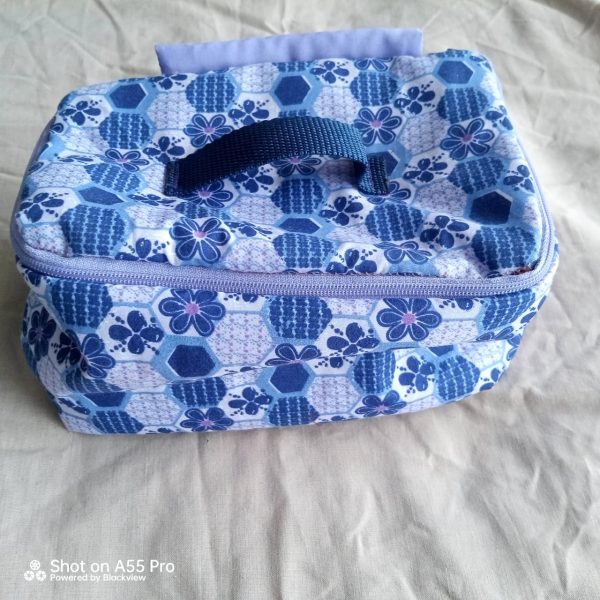 Toiletries / Make-up bag - Image 2